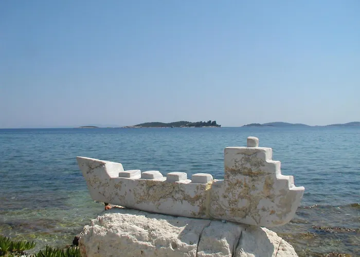 Meridiana-8 By Interhome *