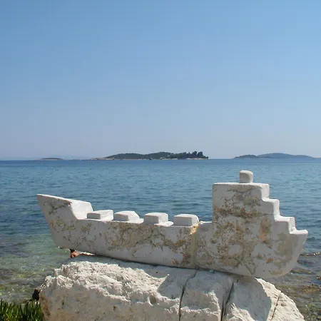 Meridiana-8 By Interhome *