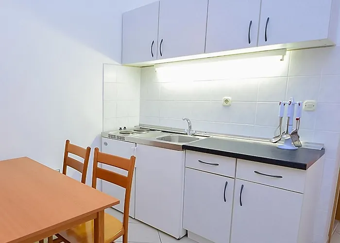 Meridiana-8 By Interhome