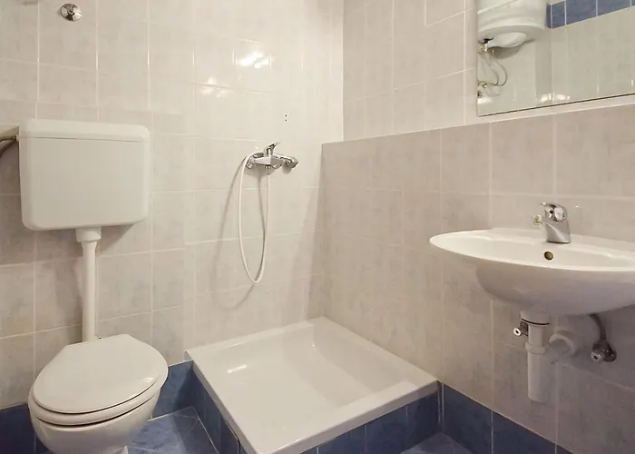 Meridiana-8 By Interhome أوروبيتش