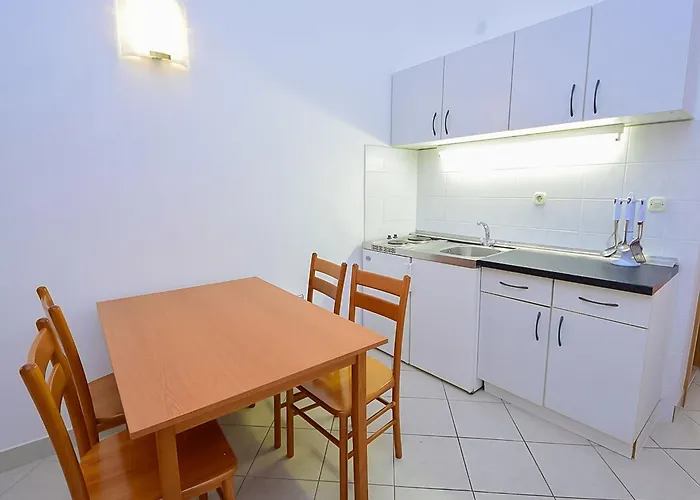 Apartment Meridiana-8 By Interhome *